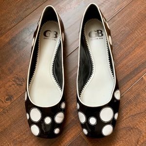 Gianni Bini Black Polka Dot Flats SZ- 7